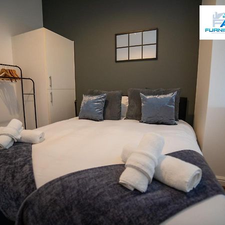 Contractor Stays By Furnished Accommodation Liverpool - Free Parking Ngoại thất bức ảnh